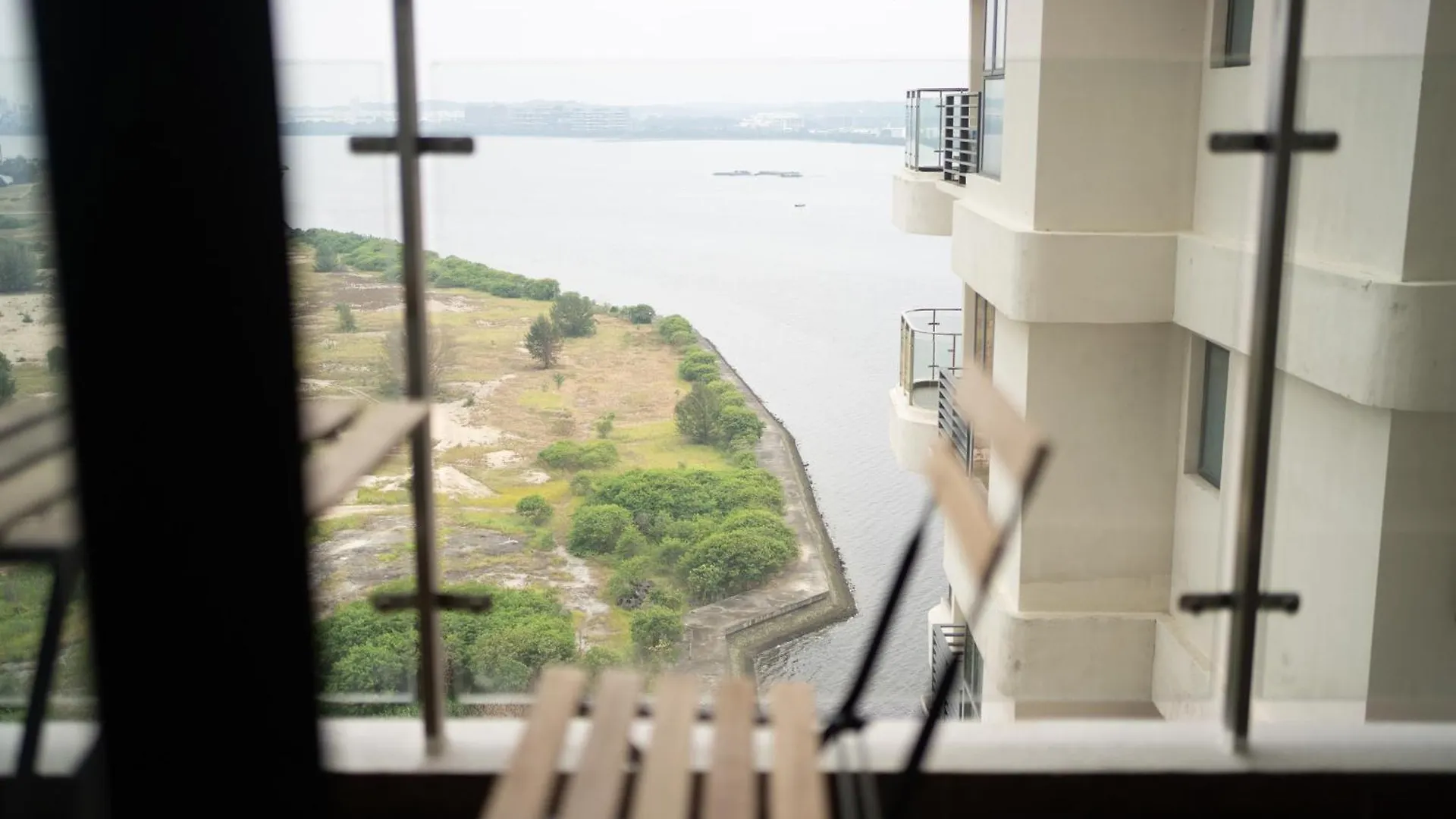 Danga Bay Coastal Horizon 3Br 8Pax W 3Balcony By Our Stay Johor Bahru Malaysia