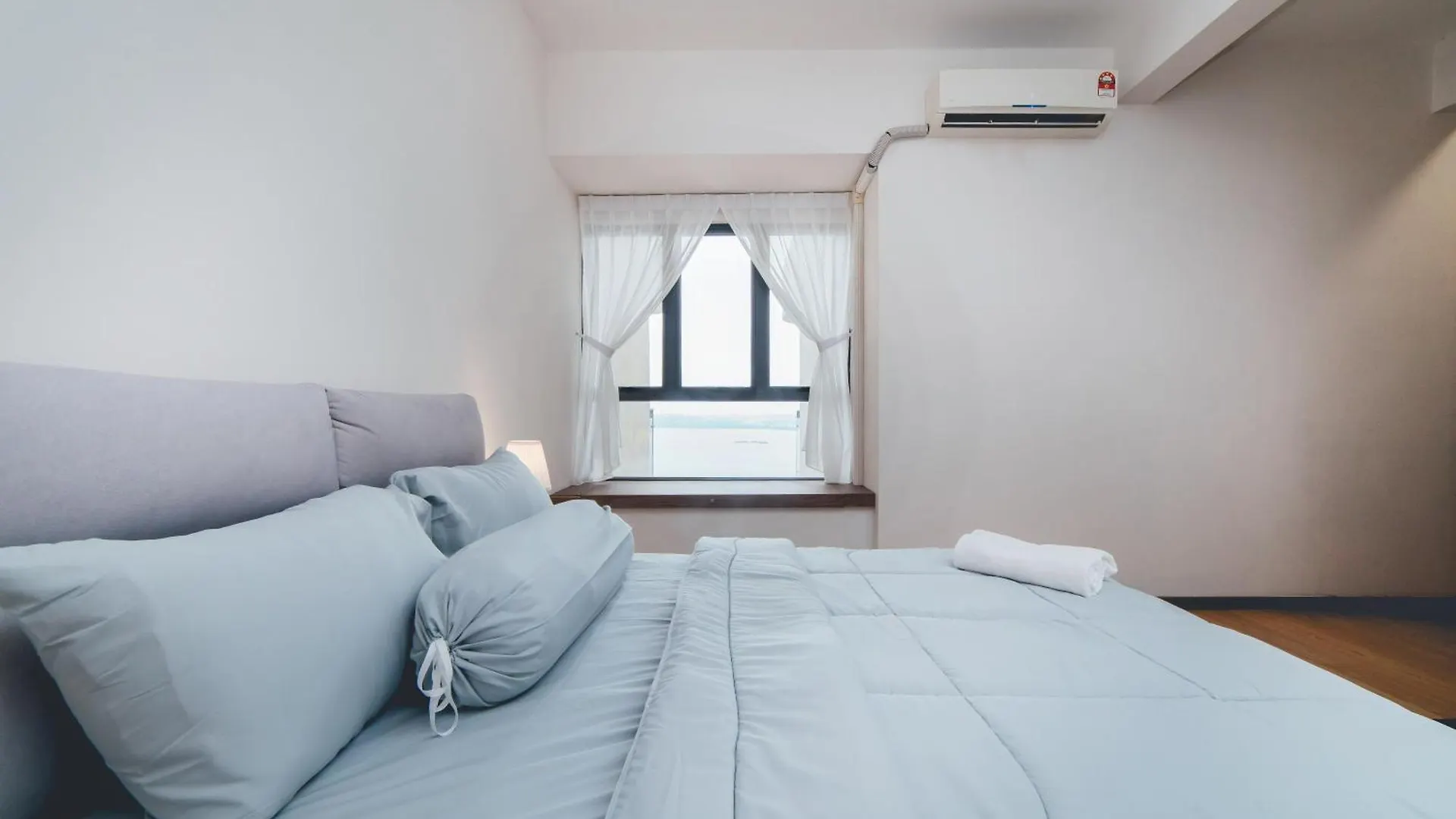 Danga Bay Coastal Horizon 3Br 8Pax W 3Balcony By Our Stay Johor Bahru Malaysia