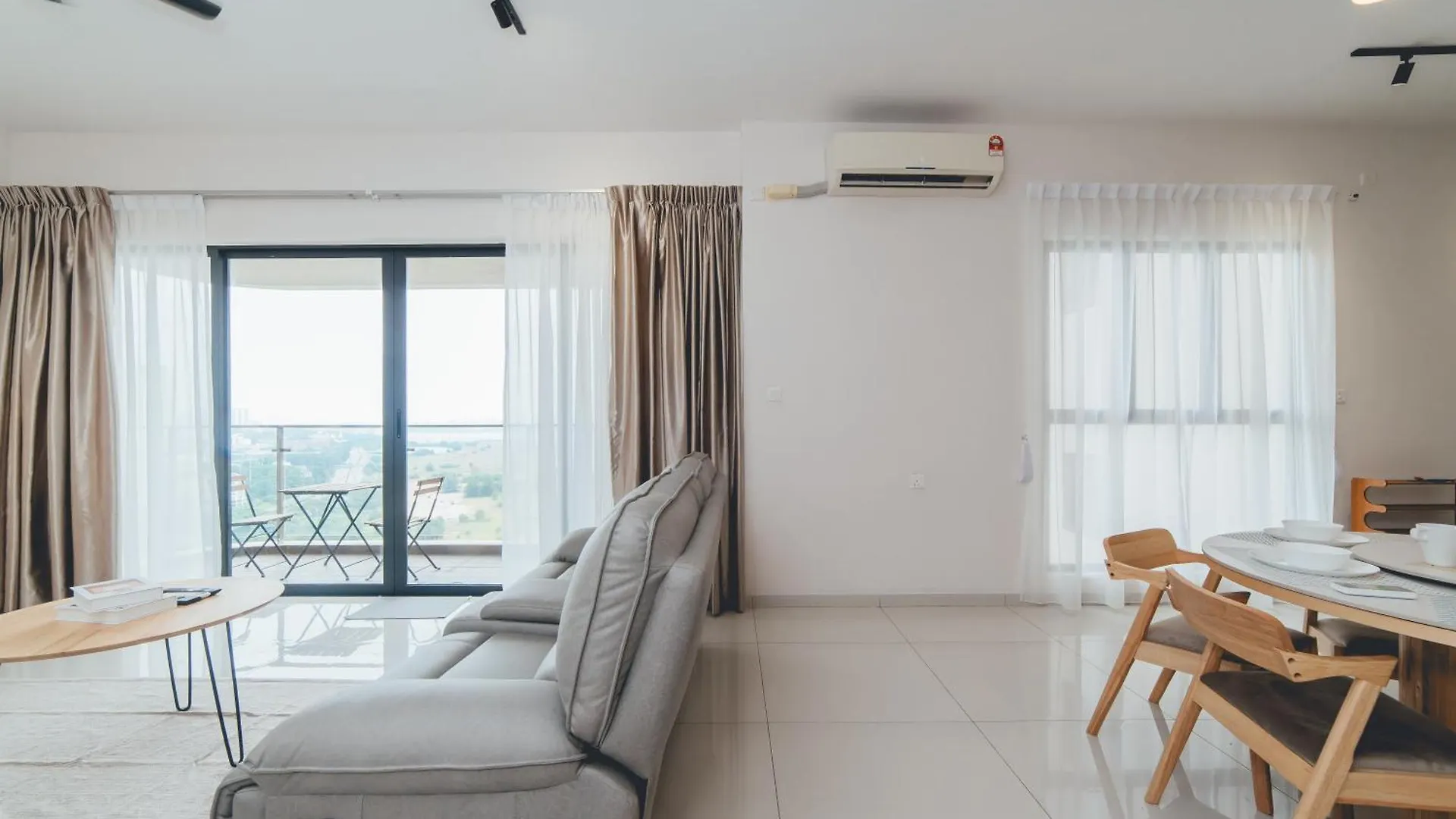 Danga Bay Coastal Horizon 3Br 8Pax W 3Balcony By Our Stay Johor Bahru 0*,